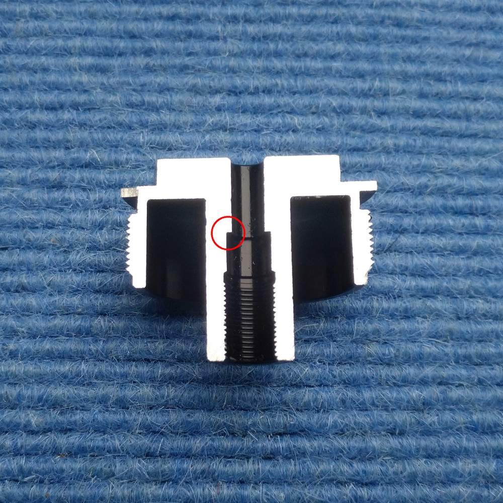 40mm Top Cap cross-section with problem area marked