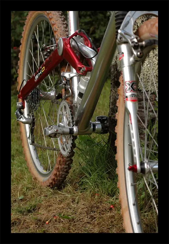 Marzocchi XC700 fork silver, titanium or gun metal blue (full rebuild)!! 11
